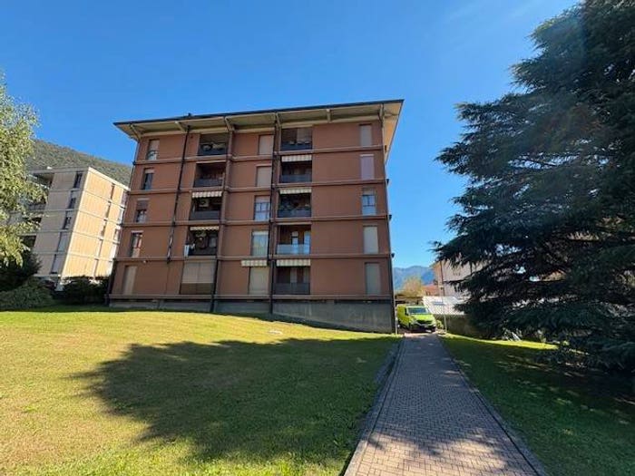 Appartamento quadrilocale in vendita in Maslianico