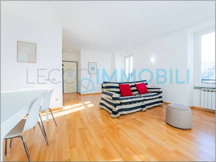 Appartamento trilocale in vendita in piazza alessandro manzoni, Centro, Galbiate
