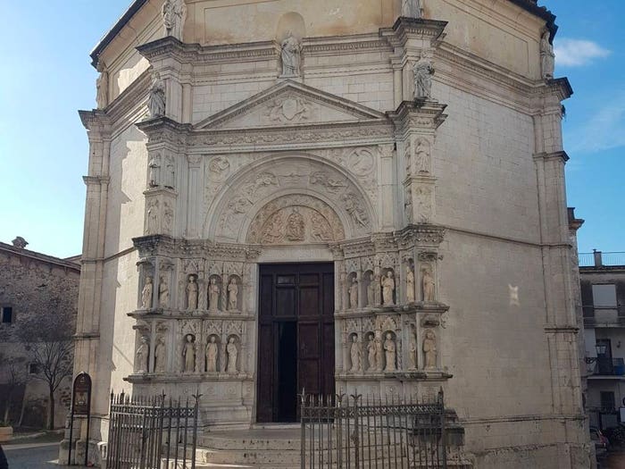 Appartamento trilocale in vendita in Via Roma, Centro, Vicovaro