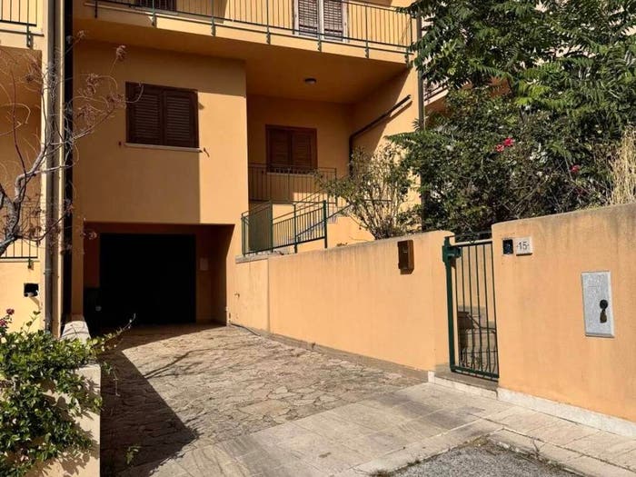 Casa con 6 locali in vendita in Via Francesco Petrarca, Centro, Custonaci