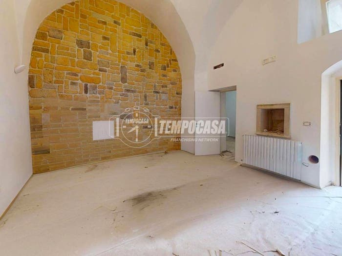 Casa quadrilocale in vendita in Via Cavour, Centro, Galatina