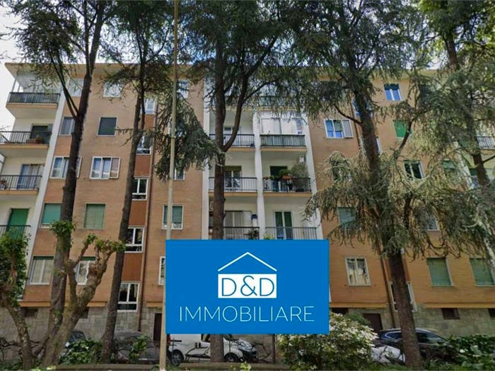 Appartamento trilocale in vendita in Via Vecchia Piemonte, Oneglia, Imperia