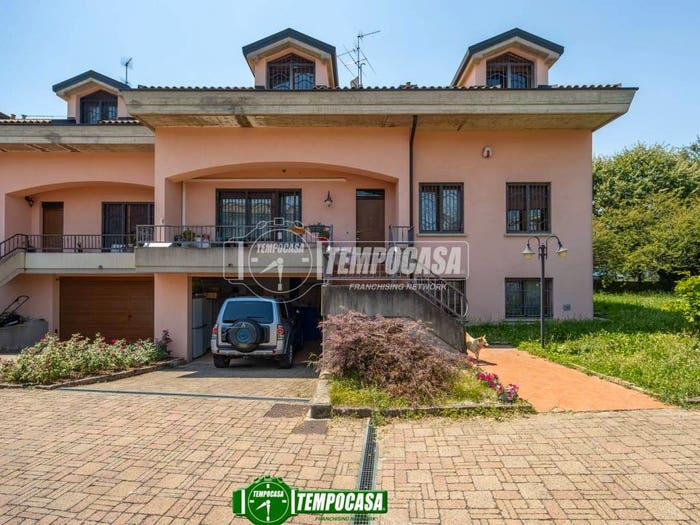 Casa con 5 locali in vendita in Via Carlo Porta, Centro, Cambiago