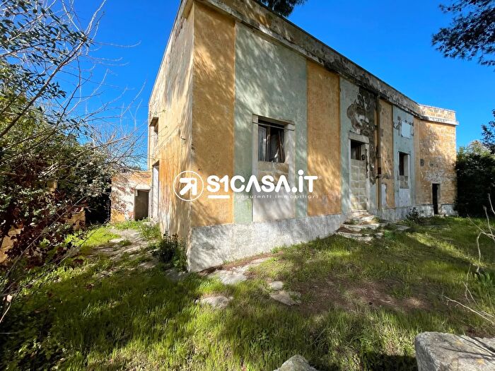 Casa con 6 locali in vendita in Contrada Delfino, Galatone