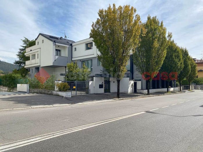 Appartamento bilocale in vendita in VIA PIETRO RUGGERI DA STABELLO, Valverde, Bergamo