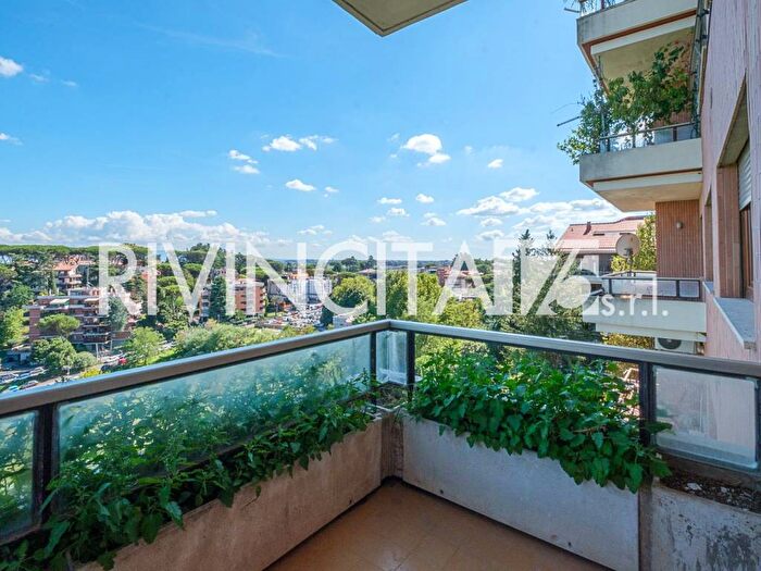 Appartamento con 5 locali in vendita in Via Cassia, La Giustiniana, Roma