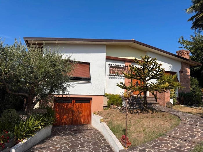 Casa trilocale in vendita in Sevegliano, Bagnaria Arsa