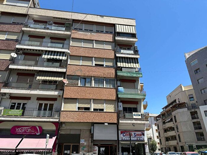 Appartamento quadrilocale in vendita in Via Gregorio Caloprese, Centro, Cosenza