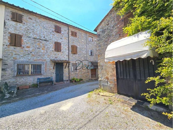 Casa con 6 locali in vendita in via della francese, Pieve di Compito Sant'Andrea di Compito, Capannori