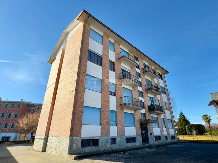 Appartamento trilocale in vendita in Via Belvedere, Centro, Agliè