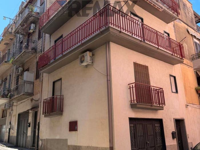 Casa quadrilocale in vendita in via rovereto, Lentini