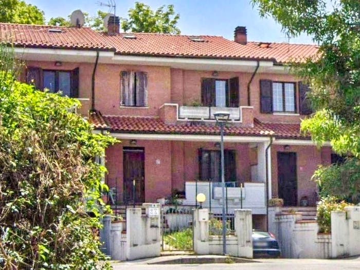 Casa con 6 locali in vendita in Via Trentavisi N, Centro, Cingoli