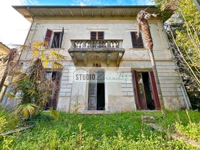 Casa con 6 locali in vendita in via della costa, Camaiore Paese, Camaiore