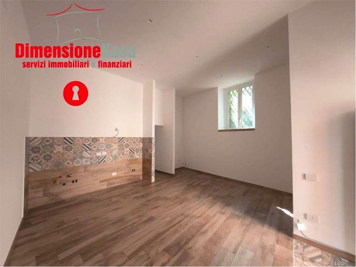 Appartamento trilocale in vendita in via vincenzo de simone, Centro, Roccarainola