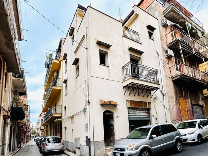 Casa trilocale in vendita in Via Angiò, Centro, Bagheria