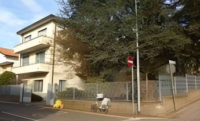 Appartamento trilocale in vendita in Via Lario, Semicentro, Cantù