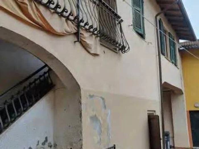 Casa quadrilocale in vendita in Via Marconi, Centro, Basaluzzo