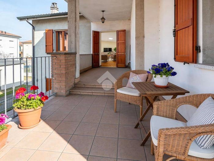 Casa con 5 locali in vendita in Via roma, Centro, Medesano