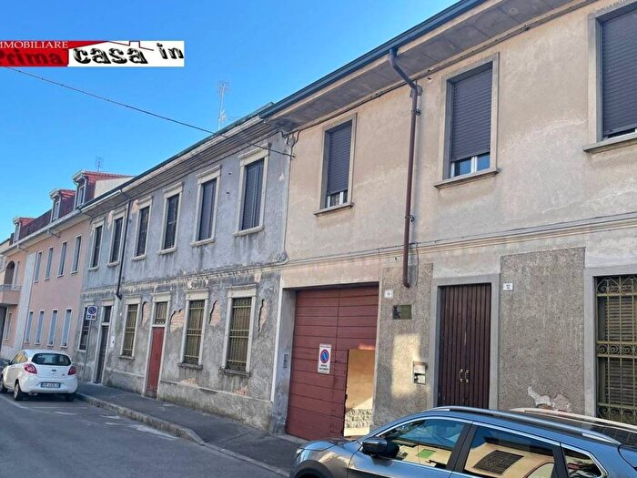 Casa con 6 locali in vendita in Via Fratelli Bandiera, San Lorenzo, Parabiago