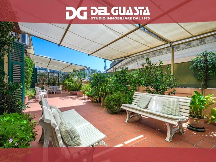 Appartamento con 6 locali in vendita in Viale Mojon, San Vincenzo, Genova