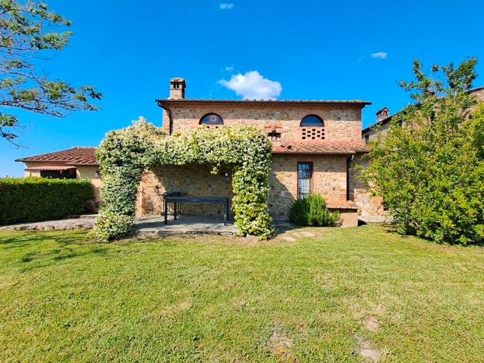 Appartamento con 6 locali in vendita in Località Montignoso, Gambassi Terme