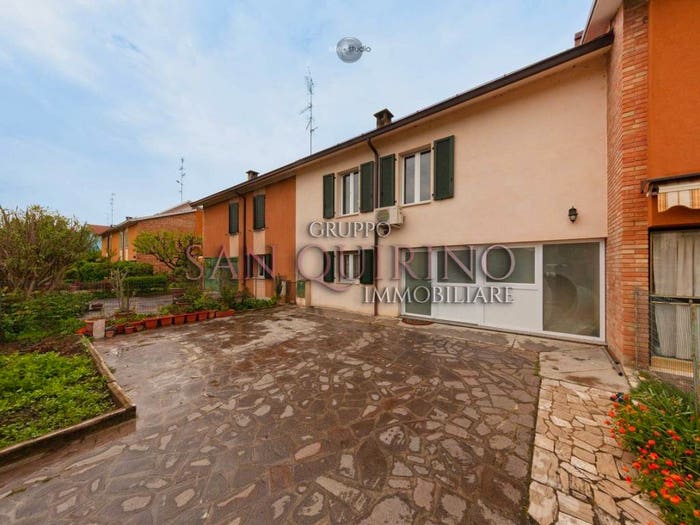 Casa trilocale in vendita in via ariosto, Centro, Fabbrico
