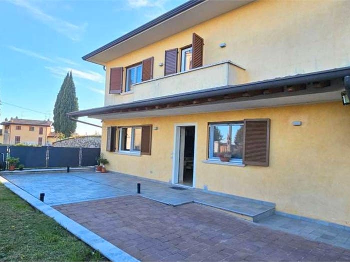 Casa con 5 locali in vendita in piazza europa, Piazza, Bedizzole