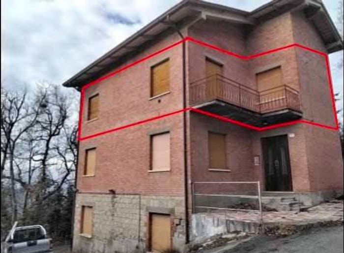 Casa con 5 locali in vendita in Via Scaluccia, Centro, Baiso