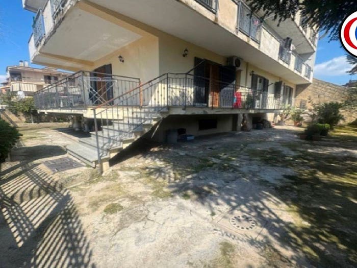 Appartamento trilocale in vendita in Via Libero Bovio, Centro Storico, Giugliano in Campania