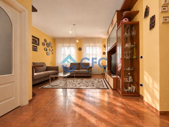 Appartamento trilocale in vendita in Viale Omero, Corvetto, Milano