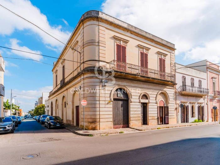 Casa con 6 locali in vendita in Via Trieste, Centro, Galatina