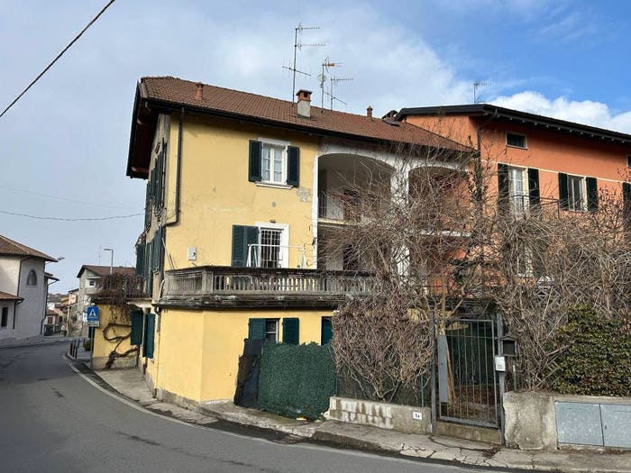 Casa con 6 locali in vendita in Via Castello, Centro, Ranco