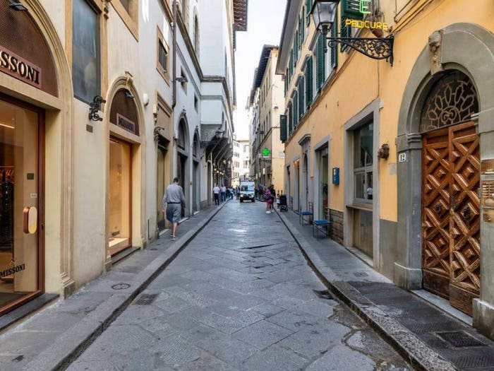 Appartamento bilocale in vendita in Piazza della Repubblica, Firenze