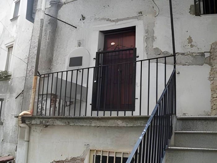 Appartamento quadrilocale in vendita in Via Padolisi Cosenza CS Italia, Centro Storico, Cosenza