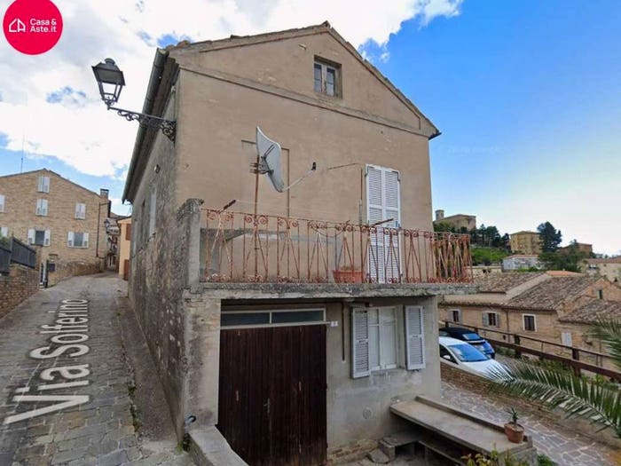 Casa con 6 locali in vendita in Via Mentana, Centro, Montegiorgio