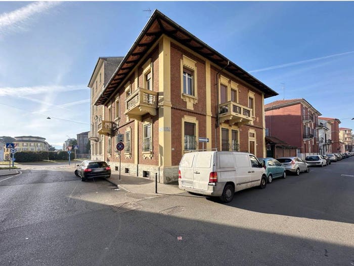 Casa con 6 locali in vendita in Via Ugo Foscolo, Pista, Alessandria