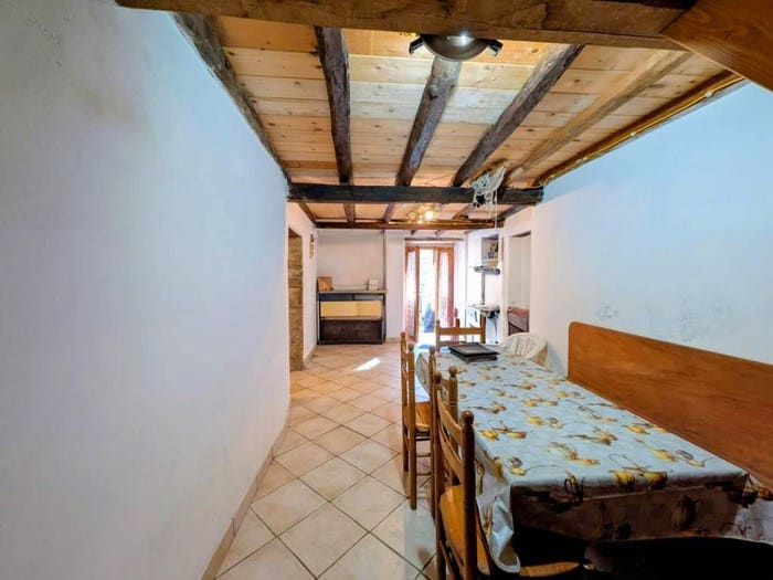 Casa quadrilocale in vendita in Palagnana LU, Stazzema