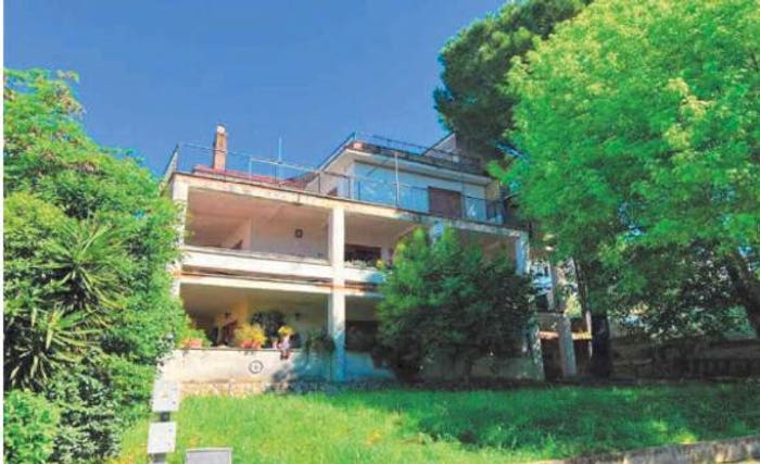 Appartamento con 5 locali in vendita in Viale Alessandro Manzoni, Centro, Poggio Moiano