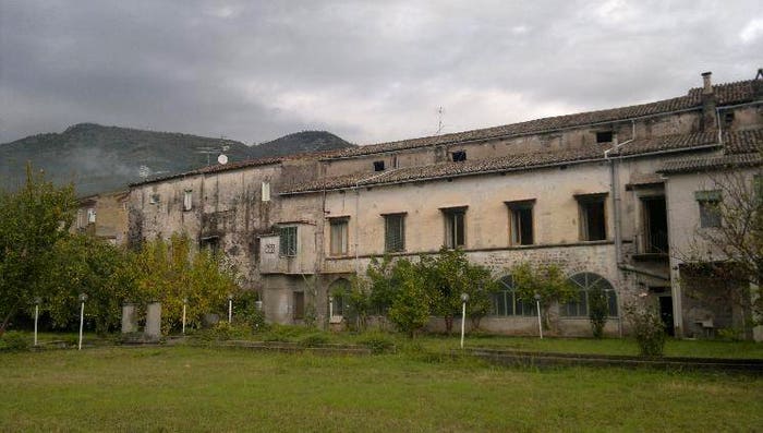 Casa con 6 locali in vendita in Via Roma, Centro, Formicola