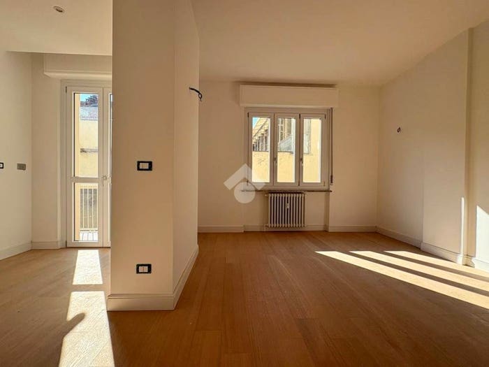 Appartamento con 5 locali in vendita in Via del Cavallino, Corso Dante, Asti