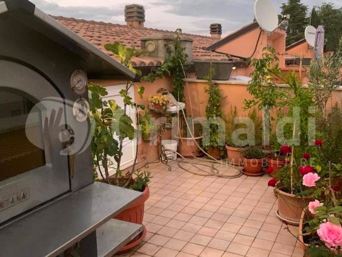 Appartamento con 6 locali in vendita in Via XX Ottobre, Passaggio, Bettona
