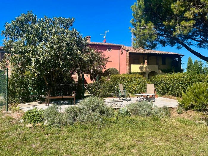 Casa con 5 locali in vendita in Via Francesco Petrarca, Macchie, Castiglione del Lago