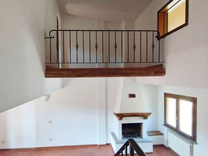 Appartamento quadrilocale in vendita in Via Chiantigiana per il Ferrone, Falciani, Impruneta