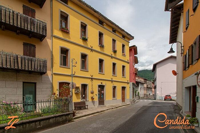 Casa con 5 locali in vendita in Via Nazionale, Centro, Ampezzo