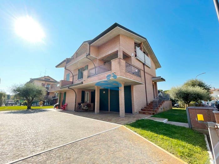 Casa con 6 locali in vendita in Via Fano, Ponte Nuovo Madonna dell'Albero, Ravenna