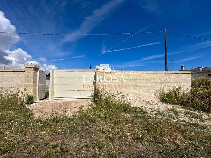 Casa quadrilocale in vendita in Via Giunone, Torre Specchia Ruggeri, Melendugno