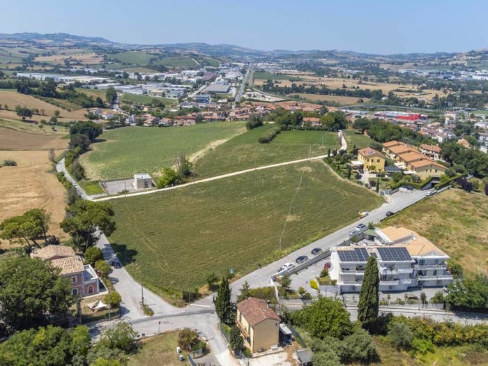 Appartamento quadrilocale in vendita in Via Fontanelle, Centro, Osimo