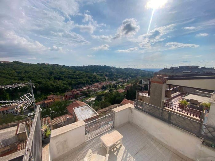 Appartamento trilocale in vendita in Via Roma, Centro, Marino