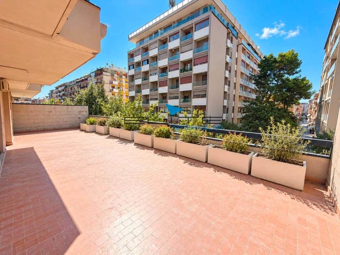 Appartamento con 5 locali in vendita in Piazza Della Rinascita, Piazza Salotto Corso Umberto, Pescara