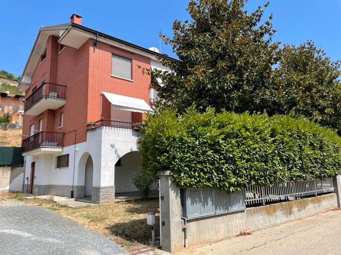 Appartamento trilocale in vendita in Via Giuseppe Civetta, Centro, Santo Stefano Belbo